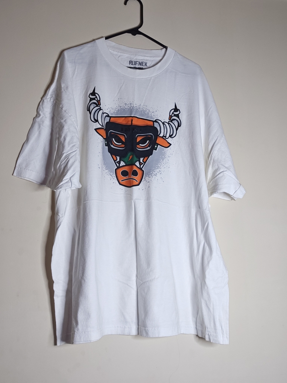 Men's White Graphic Bull Mask Gatorade T-Shirt